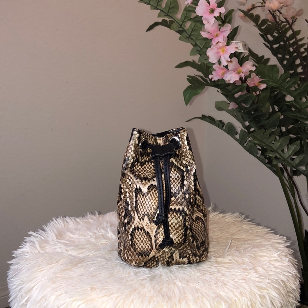 Drawstring Bag With Chain - image 1